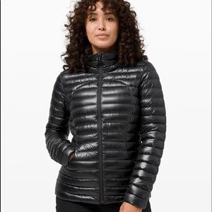 Lululemon “Pack it Down Shine”